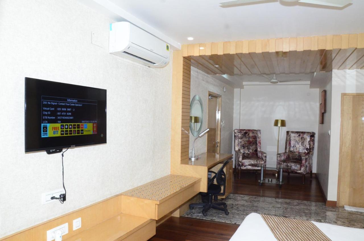 Crytsal Residency Hotel Ranchi Exterior foto